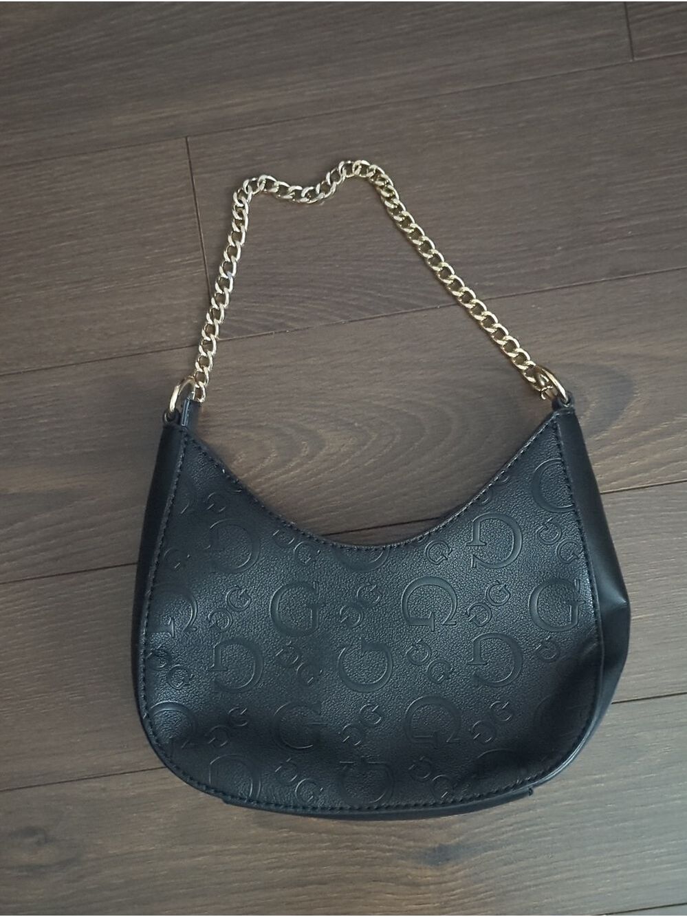 GUESS Black Embossed Logo Shoulder Bag with Gold Chain - Picture 4 of 12